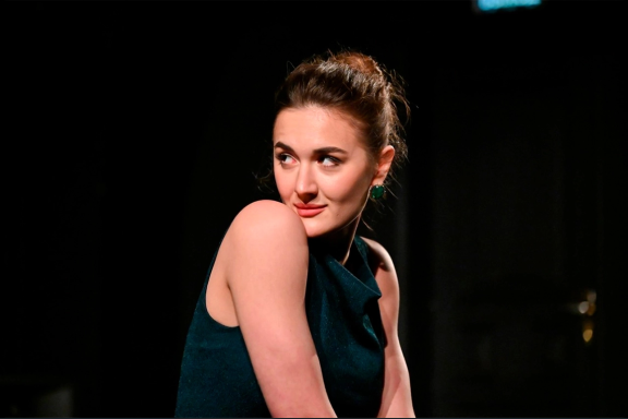 Жена-еврейка (малый зал)