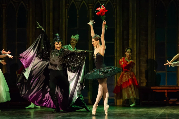 балет "Лебединое озеро"/ Челябинск