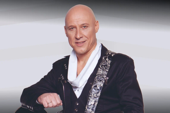 &Dcy;&iecy;&ncy;&icy;&scy; &Mcy;&acy;&jcy;&dcy;&acy;&ncy;&ocy;&vcy;