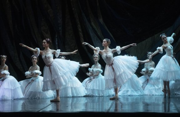 Фестиваль балета «в честь Екатерины Максимовой. Балет Очарованный лес. Вечер балета. Балет во владимире