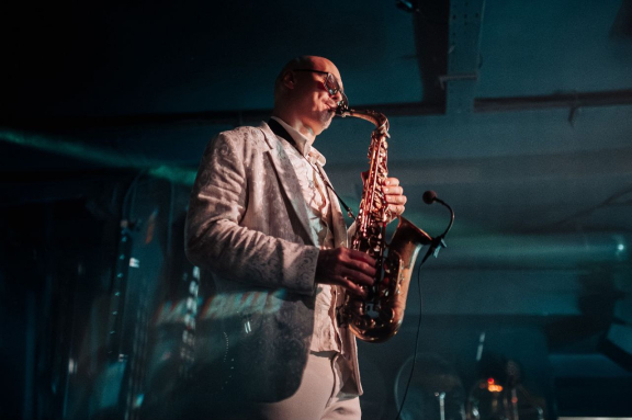 &Scy;&acy;&kcy;&scy;&ocy;&fcy;&ocy;&ncy;&icy;&scy;&tcy; SyntheticSax&period; &Mcy;&icy;&rcy;&ocy;&vcy;&ycy;&iecy; &khcy;&icy;&tcy;&ycy; &ocy;&tcy; Ameno &dcy;&ocy; Lambada&period;