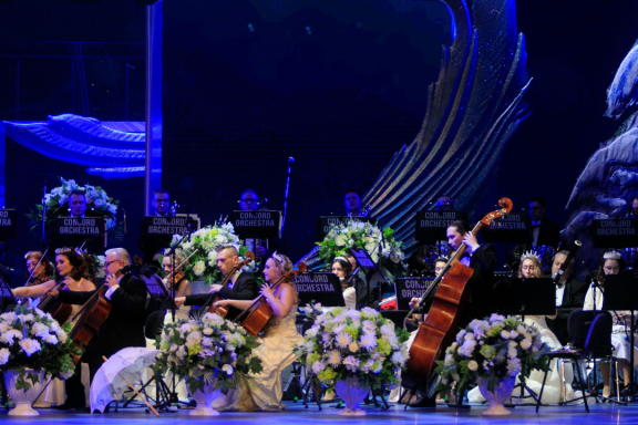 2025.12.24 Челябинск Конгресс Холл Белоснежный бал Штрауса