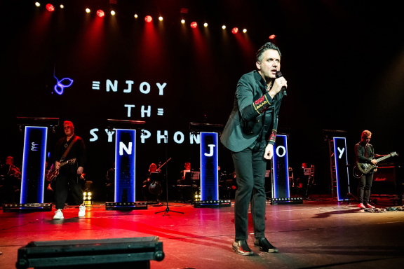 ЛЕГЕНДАРНЫЕ ХИТЫ DEPECHE MODE "ENJOY THE SYMPHONY" SHOW с оркестром