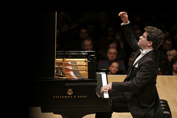 &Dcy;&iecy;&ncy;&icy;&scy; &Mcy;&acy;&tscy;&ucy;&iecy;&vcy; &pcy;&rcy;&iecy;&dcy;&scy;&tcy;&acy;&vcy;&lcy;&yacy;&iecy;&tcy;&period;&period;&period;&Dcy;&period;&Mcy;&acy;&tscy;&ucy;&iecy;&vcy;