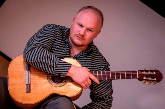 &Lcy;&acy;&tcy;&icy;&ncy;&ocy; &pcy;&rcy;&icy; &scy;&vcy;&iecy;&chcy;&acy;&khcy;