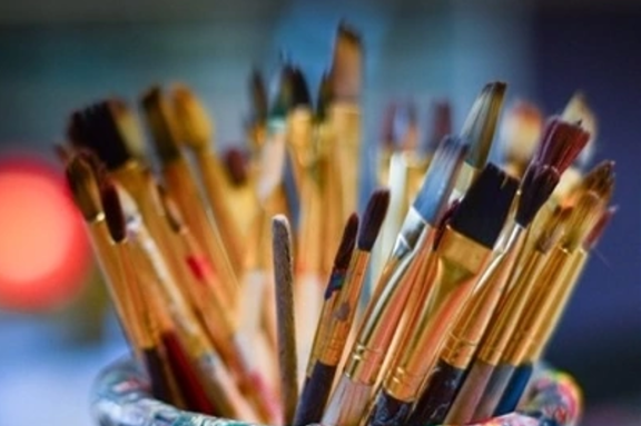 &Acy;&rcy;&tcy;-&vcy;&iecy;&chcy;&iecy;&rcy;&icy;&ncy;&kcy;&acy; - &Mcy;&acy;&scy;&tcy;&iecy;&rcy;-&kcy;&lcy;&acy;&scy;&scy; &pcy;&ocy; &zhcy;&icy;&vcy;&ocy;&pcy;&icy;&scy;&icy; &acy;&kcy;&rcy;&icy;&lcy;&ocy;&vcy;&ycy;&mcy;&icy; &icy;&lcy;&icy; &mcy;&acy;&scy;&lcy;&yacy;&ncy;&ycy;&mcy;&icy; &kcy;&rcy;&acy;&scy;&kcy;&acy;&mcy;&icy; &ncy;&acy; &khcy;&ocy;&lcy;&scy;&tcy;&acy;&khcy;