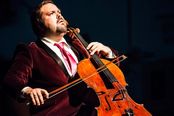 &Dcy;&iecy;&ncy;&icy;&scy; &Mcy;&acy;&tscy;&ucy;&iecy;&vcy; &pcy;&rcy;&iecy;&dcy;&scy;&tcy;&acy;&vcy;&lcy;&yacy;&iecy;&tcy;&period;&period;&period; &Scy;&icy;&mcy;&fcy;&ocy;&dcy;&zhcy;&acy;&zcy;