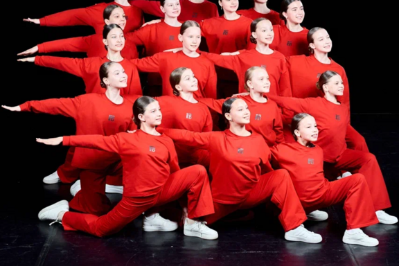 &Tcy;&iecy;&acy;&tcy;&rcy;&acy;&lcy;&icy;&zcy;&ocy;&vcy;&acy;&ncy;&ncy;&ycy;&jcy; &kcy;&ocy;&ncy;&tscy;&iecy;&rcy;&tcy; &khcy;&ocy;&rcy;&iecy;&ocy;&gcy;&rcy;&acy;&fcy;&icy;&chcy;&iecy;&scy;&kcy;&ocy;&jcy; &scy;&tcy;&ucy;&dcy;&icy;&icy; &laquo;&Fcy;&acy;&ncy;&tcy;&acy;&zcy;&icy;&yacy;&raquo;