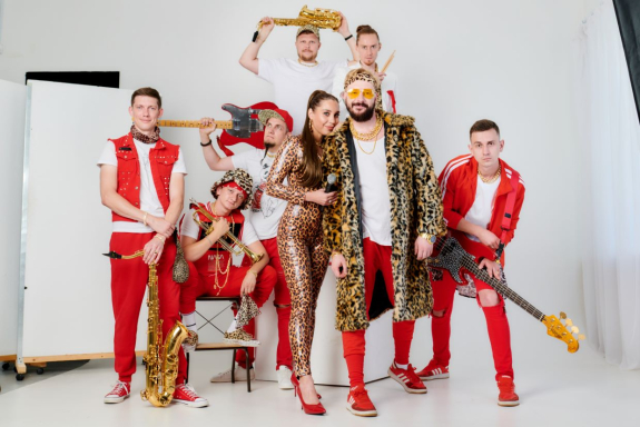 &Lcy;&iecy;&ncy;&icy;&ncy;&gcy;&rcy;&acy;&dcy; &Tcy;&rcy;&icy;&bcy;&softcy;&yucy;&tcy; &Rcy;&ecy;&dcy; &KHcy;&ecy;&dcy; &Bcy;&ecy;&ncy;&dcy;