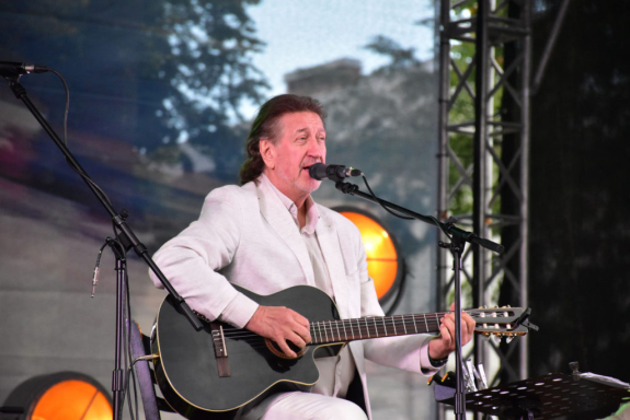 &Ocy;&lcy;&iecy;&gcy; &Mcy;&icy;&tcy;&yacy;&iecy;&vcy; &icy; &gcy;&rcy;&ucy;&pcy;&pcy;&acy; "&Icy;&rcy;&ocy;&ncy;&icy;&yacy; &scy;&ucy;&dcy;&softcy;&bcy;&ycy;"