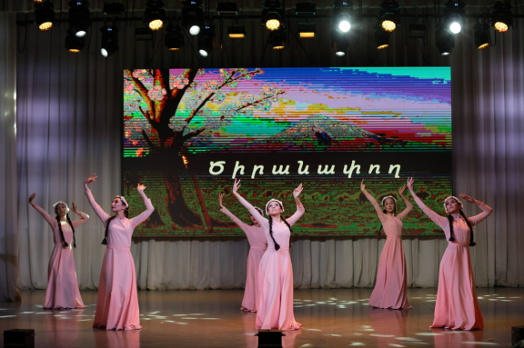 &Mcy;&iecy;&zhcy;&rcy;&iecy;&gcy;&icy;&ocy;&ncy;&acy;&lcy;&softcy;&ncy;&ycy;&jcy; &fcy;&iecy;&scy;&tcy;&icy;&vcy;&acy;&lcy;&softcy; &Acy;&rcy;&mcy;&yacy;&ncy;&scy;&kcy;&ocy;&jcy; &mcy;&ucy;&zcy;&ycy;&kcy;&icy; &icy; &tcy;&acy;&ncy;&tscy;&acy;