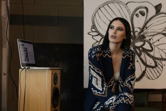 &Pcy;&acy;&ncy;&kcy;-&icy;&kcy;&ocy;&ncy;&ycy;&colon; &Ocy;&tcy; &Scy;&icy;&dcy;&acy; &Vcy;&icy;&shcy;&iecy;&scy;&acy; &dcy;&ocy; &Bcy;&icy;&lcy;&lcy;&icy; &Acy;&jcy;&lcy;&icy;&shcy;