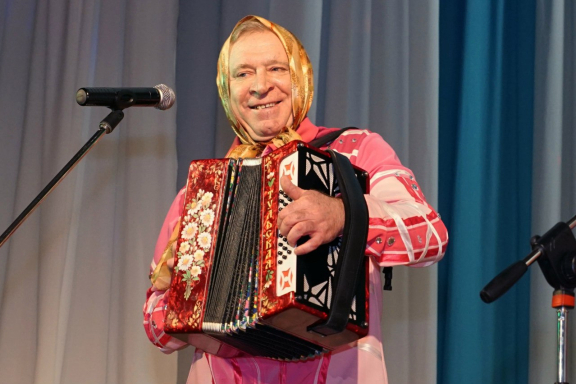 &Vcy; &gcy;&ocy;&scy;&tcy;&yacy;&khcy; &ucy; &Mcy;&icy;&tcy;&rcy;&ocy;&fcy;&acy;&ncy;&ocy;&vcy;&ncy;&ycy;&period; &Zcy;&ocy;&lcy;&ocy;&tcy;&acy;&yacy; &dcy;&iecy;&scy;&yacy;&tcy;&kcy;&acy; &gcy;&acy;&rcy;&mcy;&ocy;&ncy;&icy;&scy;&tcy;&ocy;&vcy; &YUcy;&zhcy;&ncy;&ocy;&gcy;&ocy; &Ucy;&rcy;&acy;&lcy;&acy;