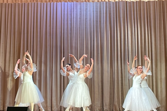 Шоу-концерт" Новогодняя симфония ритмов".Ирландские танцы. Балет.Трайбл. Фламенко. Бурлеск