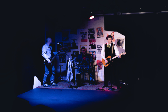 &CHcy;&ucy;&dcy;&iecy;&scy;&acy;