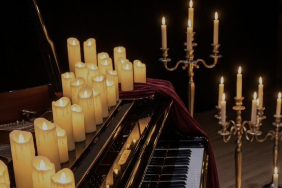 MAGNIFIQ orchestra. Новогодняя шкатулка при свечах.