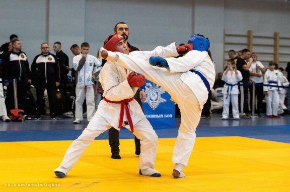 &CHcy;&iecy;&mcy;&pcy;&icy;&ocy;&ncy;&acy;&tcy; &Rcy;&ocy;&scy;&scy;&icy;&icy; &scy;&rcy;&iecy;&dcy;&icy; &mcy;&ucy;&zhcy;&chcy;&icy;&ncy; &icy; &zhcy;&iecy;&ncy;&shchcy;&icy;&ncy; &pcy;&ocy; &rcy;&ucy;&kcy;&ocy;&pcy;&acy;&shcy;&ncy;&ocy;&mcy;&ucy; &bcy;&ocy;&yucy;