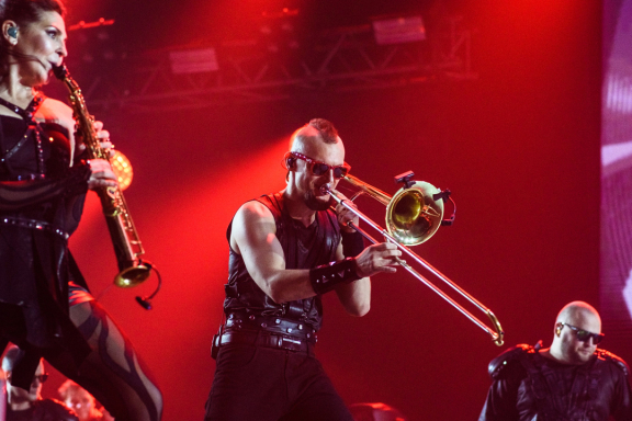 &SHcy;&ocy;&ucy; &laquo;&Scy;&icy;&mcy;&fcy;&ocy;&ncy;&icy;&chcy;&iecy;&scy;&kcy;&icy;&iecy; &Rcy;&Ocy;&Kcy;-&KHcy;&Icy;&Tcy;&Ycy;&raquo; &Lcy;&ucy;&chcy;&shcy;&iecy;&iecy; CONCORD ORCHESTRA