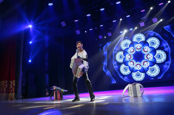 Дмитрий Иващенко "Один в мире! И тот в Сибири!"