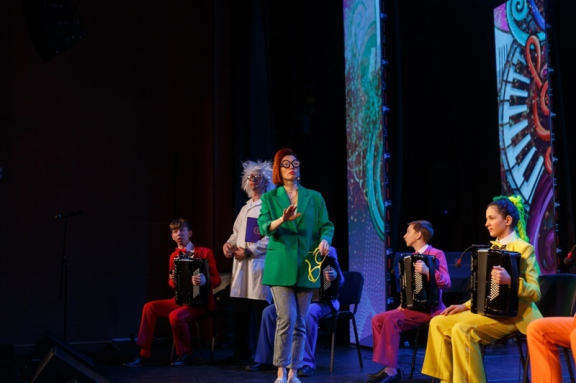 &KHcy;&icy;&tcy;-&pcy;&acy;&rcy;&acy;&dcy;&colon; &ocy;&tcy; &Ncy;&softcy;&yucy;&tcy;&ocy;&ncy;&acy; &dcy;&ocy; &Ecy;&jcy;&ncy;&shcy;&tcy;&iecy;&jcy;&ncy;&acy;