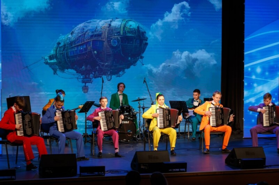 &KHcy;&icy;&tcy;-&pcy;&acy;&rcy;&acy;&dcy;&colon; &ocy;&tcy; &Ncy;&softcy;&yucy;&tcy;&ocy;&ncy;&acy; &dcy;&ocy; &Ecy;&jcy;&ncy;&shcy;&tcy;&iecy;&jcy;&ncy;&acy;