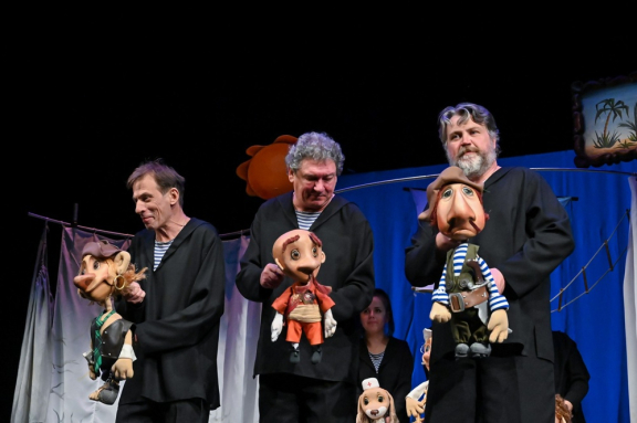 &Bcy;&acy;&rcy;&mcy;&acy;&lcy;&iecy;&jcy; &pcy;&rcy;&ocy;&tcy;&icy;&vcy; &Acy;&jcy;&bcy;&ocy;&lcy;&icy;&tcy;&acy;