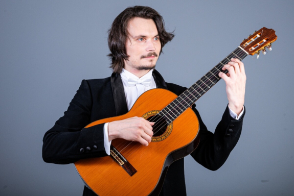 &Scy;&kcy;&rcy;&icy;&pcy;&kcy;&acy; &icy; &gcy;&icy;&tcy;&acy;&rcy;&acy; &pcy;&rcy;&icy; &scy;&vcy;&iecy;&chcy;&acy;&khcy;