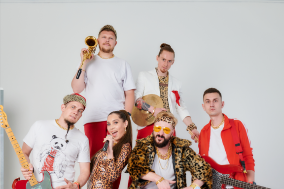 &Lcy;&iecy;&ncy;&icy;&ncy;&gcy;&rcy;&acy;&dcy; &Tcy;&rcy;&icy;&bcy;&softcy;&yucy;&tcy; &Rcy;&ecy;&dcy; &KHcy;&ecy;&dcy; &Bcy;&ecy;&ncy;&dcy;