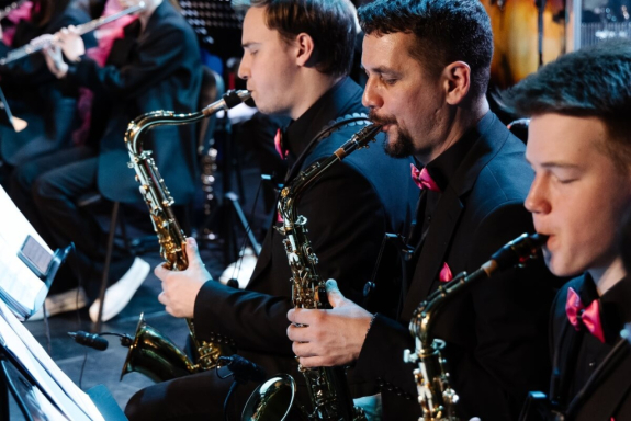 &Zcy;&iecy;&mcy;&lcy;&yacy; &vcy; &icy;&lcy;&lcy;&yucy;&mcy;&icy;&ncy;&acy;&tcy;&ocy;&rcy;&iecy;