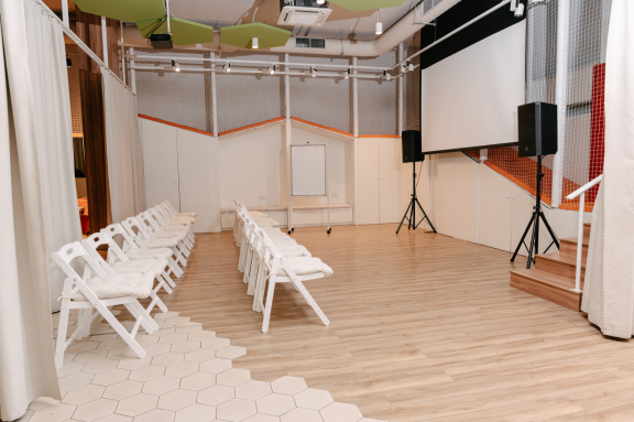 Детская новогодняя программа "Неоновая ёлка"