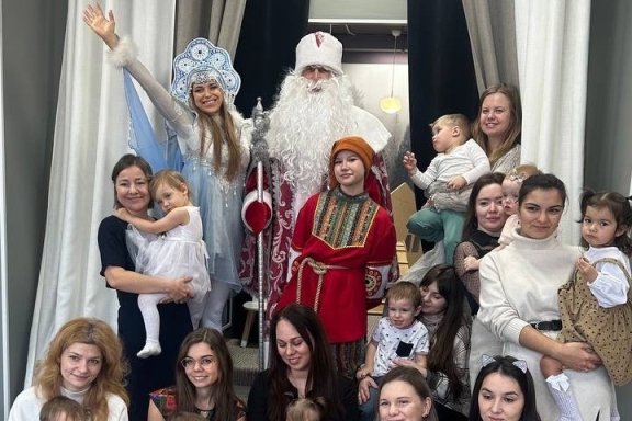 Гном гномыч и змейка злодейка спасают Новый Год