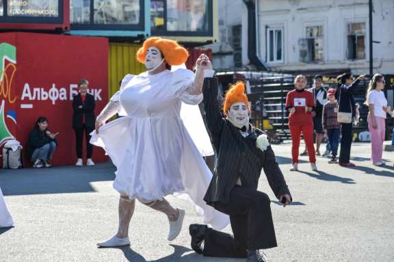 Duet NEBOLET/Дуэт НЕБОЛЕТ Спектакль «Горько»