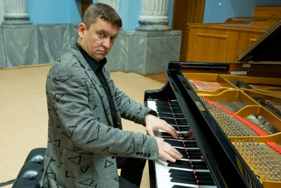 &IEcy;&shchcy;&iecy; &ncy;&iecy; &vcy;&iecy;&chcy;&iecy;&rcy;