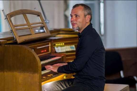 &Ocy;&rcy;&gcy;&acy;&ncy;-&mcy;&icy;&kcy;&scy;