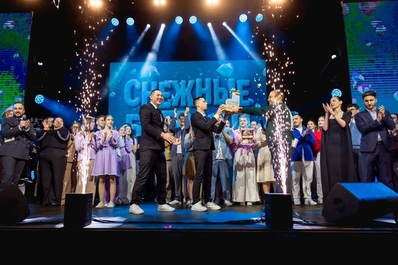 &Fcy;&iecy;&scy;&tcy;&icy;&vcy;&acy;&lcy;&softcy; &Kcy;&Vcy;&Ncy; &laquo;&Scy;&ncy;&iecy;&zhcy;&ncy;&ycy;&iecy; &bcy;&ucy;&iecy;&rcy;&acy;&kcy;&icy;&raquo;