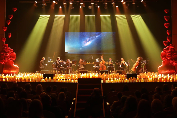 "P&period;S&period; &YAcy; &lcy;&yucy;&bcy;&lcy;&yucy; &tcy;&iecy;&bcy;&yacy;" Neo Classic Orchestra&comma; &zhcy;&icy;&vcy;&ocy;&jcy; &khcy;&ocy;&rcy; &icy; 3000 &scy;&vcy;&iecy;&chcy;&iecy;&jcy;&period;