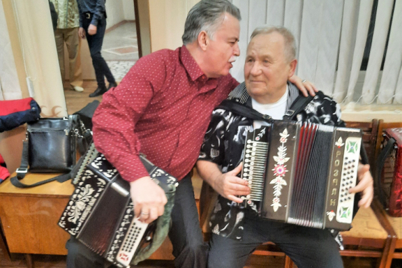 &Vcy; &gcy;&ocy;&scy;&tcy;&yacy;&khcy; &ucy; &Mcy;&icy;&tcy;&rcy;&ocy;&fcy;&acy;&ncy;&ocy;&vcy;&ncy;&ycy;&period; &Zcy;&ocy;&lcy;&ocy;&tcy;&acy;&yacy; &dcy;&iecy;&scy;&yacy;&tcy;&kcy;&acy; &gcy;&acy;&rcy;&mcy;&ocy;&ncy;&icy;&scy;&tcy;&ocy;&vcy; &YUcy;&zhcy;&ncy;&ocy;&gcy;&ocy; &Ucy;&rcy;&acy;&lcy;&acy;