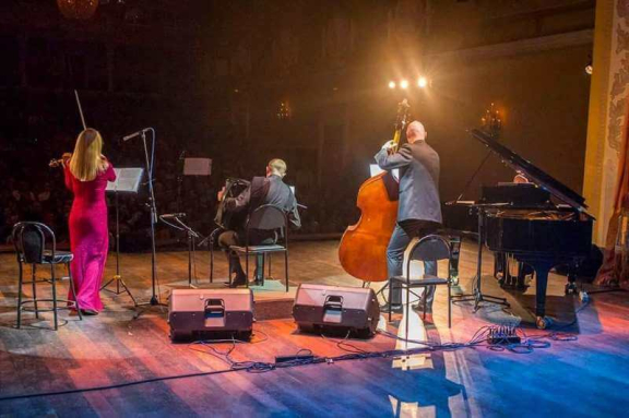 &laquo;&Tcy;&acy;&ncy;&gcy;&ocy; &vcy;&lcy;&yucy;&bcy;&lcy;&iecy;&ncy;&ncy;&ycy;&khcy; &scy;&iecy;&rcy;&dcy;&iecy;&tscy;&raquo;