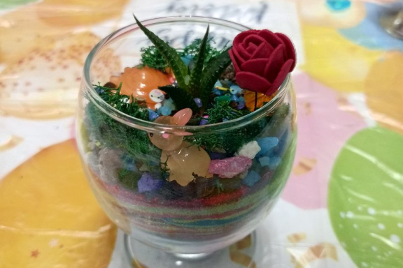 АРТ-каникулы в SandLand: создание мини-флорариума с песочной церемонией