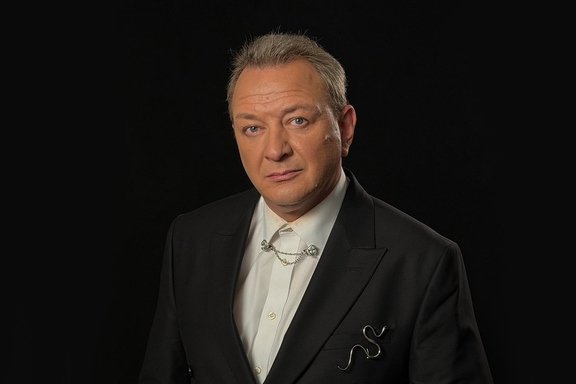 &Pcy;&ocy;&scy;&lcy;&iecy;&dcy;&ncy;&icy;&jcy; &pcy;&ycy;&lcy;&kcy;&icy;&jcy; &vcy;&lcy;&yucy;&bcy;&lcy;&iocy;&ncy;&ncy;&ycy;&jcy; &lpar;&Mcy;&acy;&rcy;&acy;&tcy; &Bcy;&acy;&shcy;&acy;&rcy;&ocy;&vcy;&comma; &Acy;&lcy;&iocy;&ncy;&acy; &Bcy;&acy;&bcy;&iecy;&ncy;&kcy;&ocy;&rpar;