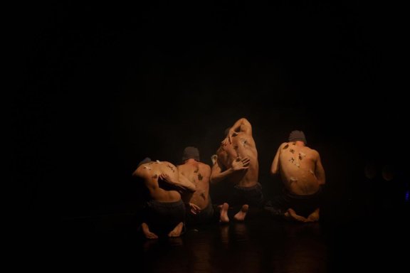 &plus;-&Vcy;&comma; &Tcy;&iecy;&lcy;&ocy;&colon; requiem&period;