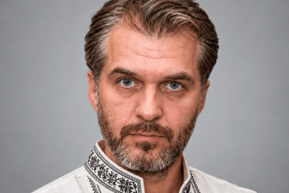 "&Acy;&Lcy;&KHcy;&Icy;&Mcy;&Icy;&Kcy;" &vcy; &CHcy;&iecy;&lcy;&yacy;&bcy;&icy;&ncy;&scy;&kcy;&iecy;