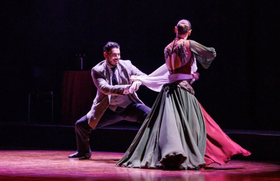 &Acy;&rcy;&gcy;&iecy;&ncy;&tcy;&icy;&ncy;&scy;&kcy;&ocy;&iecy; &tcy;&acy;&ncy;&gcy;&ocy; &lpar;&Bcy;&ucy;&ecy;&ncy;&ocy;&scy;-&Acy;&jcy;&rcy;&iecy;&scy;&rpar;