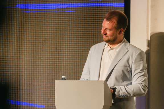 1&sol;2 &fcy;&icy;&ncy;&acy;&lcy;&acy; &Ocy;&fcy;&icy;&tscy;&icy;&acy;&lcy;&softcy;&ncy;&ocy;&jcy; &lcy;&icy;&gcy;&icy; &Kcy;&Vcy;&Ncy; "&Ocy;&tcy;&kcy;&rcy;&ycy;&tcy;&acy;&yacy; &Ucy;&rcy;&acy;&lcy;&kcy;&acy;"