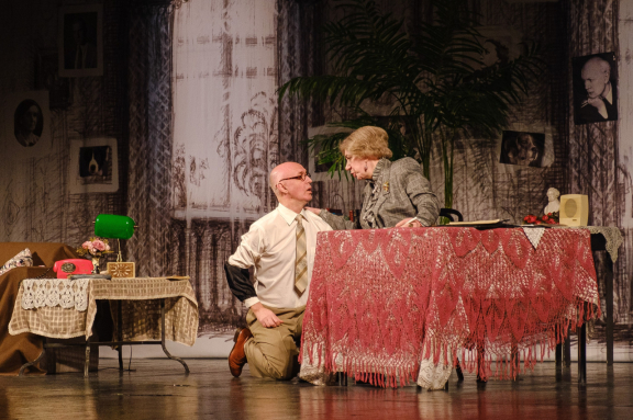 Раневская "Сквозь смех и слёзы"