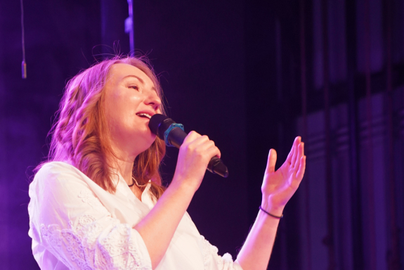 &IEcy;&lcy;&iecy;&ncy;&acy; &Mcy;&iecy;&ncy;&gcy;&acy;&lcy;&ocy;&vcy;&acy; &scy; &acy;&vcy;&tcy;&ocy;&rcy;&scy;&kcy;&icy;&mcy; &kcy;&ocy;&ncy;&tscy;&iecy;&rcy;&tcy;&ocy;&mcy; "&Bcy;&Ucy;&Dcy;&IEcy;&Mcy; &ZHcy;&Icy;&Tcy;&SOFTcy;"