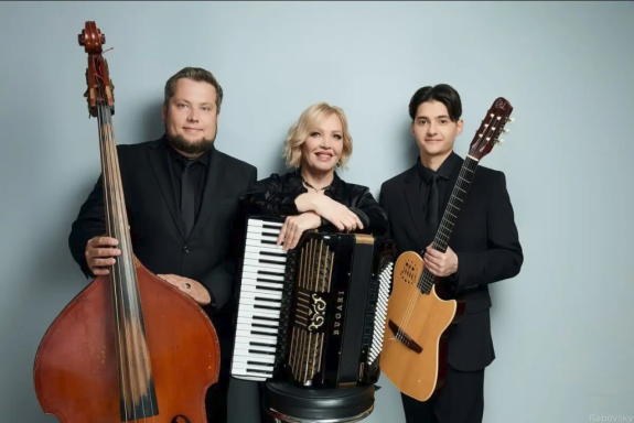 &Icy;&scy;&tcy;&ocy;&rcy;&icy;&icy; &lcy;&yucy;&bcy;&vcy;&icy;