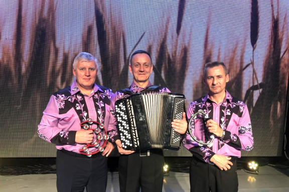 &Vcy; &gcy;&ocy;&scy;&tcy;&yacy;&khcy; &ucy; &Mcy;&icy;&tcy;&rcy;&ocy;&fcy;&acy;&ncy;&ocy;&vcy;&ncy;&ycy; &laquo;&Pcy;&ocy;&yucy;&shchcy;&icy;&iecy; &scy;&iecy;&rcy;&dcy;&tscy;&acy;&raquo;