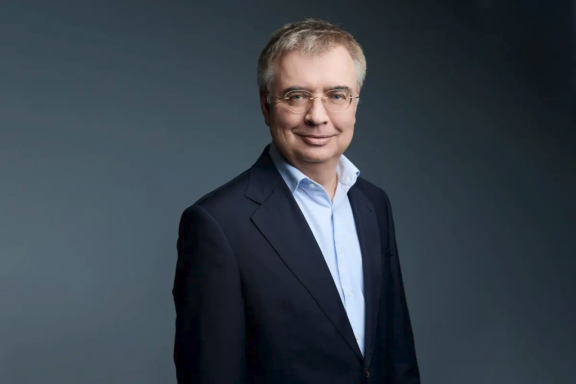 &Vcy;&ocy;&scy;&kcy;&rcy;&iecy;&scy;&iecy;&ncy;&softcy;&iecy; &scy; &CHcy;&acy;&jcy;&kcy;&ocy;&vcy;&scy;&kcy;&icy;&mcy;