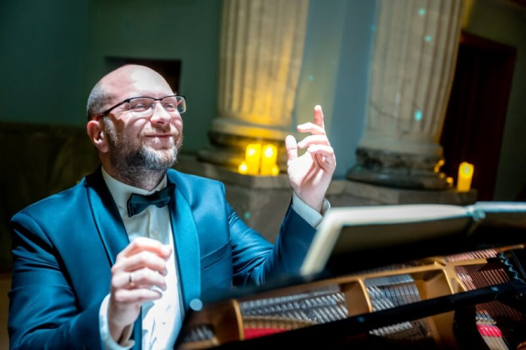 &Dcy;&iecy;&bcy;&yucy;&scy;&scy;&icy; &pcy;&rcy;&icy; &scy;&vcy;&iecy;&chcy;&acy;&khcy;